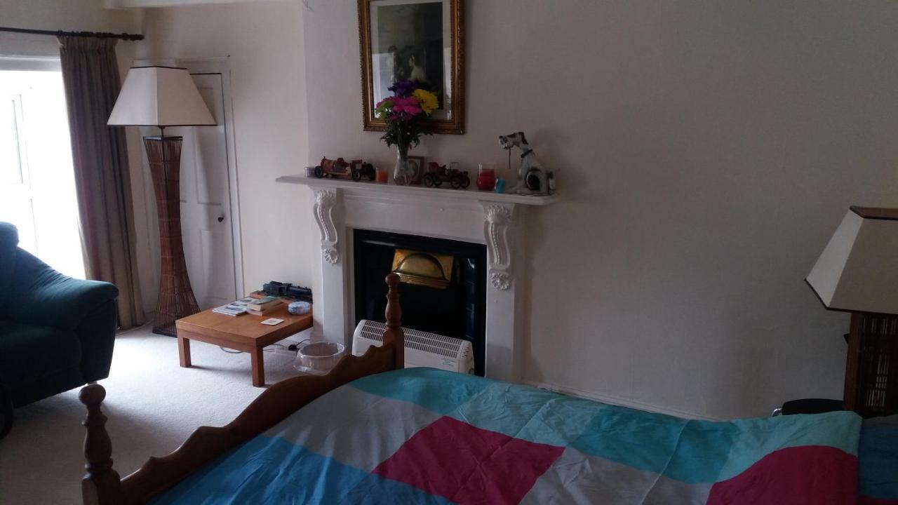 The Townhouse Apartment Клерморис Екстериор снимка